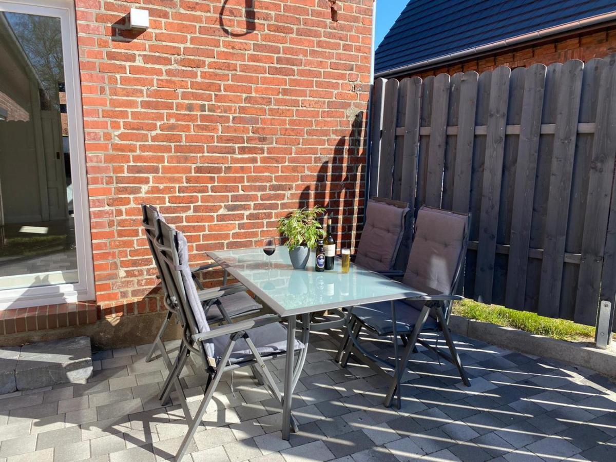 Ferienwohnung „Opa'S Tohuus“Mit Fahrraedern, Husum Хузум Екстериор снимка