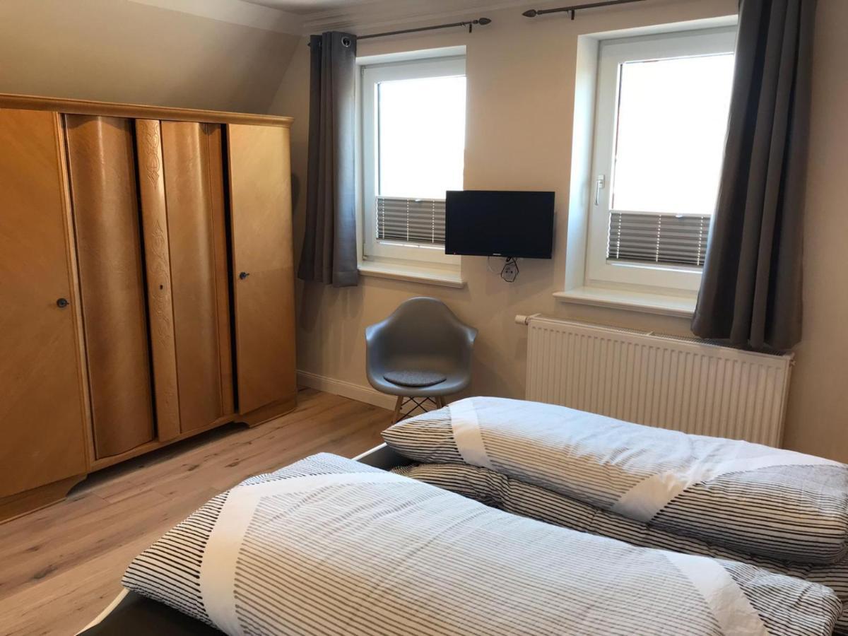 Ferienwohnung „Opa'S Tohuus“Mit Fahrraedern, Husum Хузум Екстериор снимка